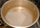 茶漉しで入れる珈琲 煮沸中 茶漉しで入れる珈琲 煮沸中