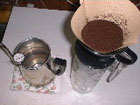 アイスコーヒーを入れる やや細挽きの深煎り豆を使う アイスコーヒーを入れる やや細挽きの深煎り豆を使う